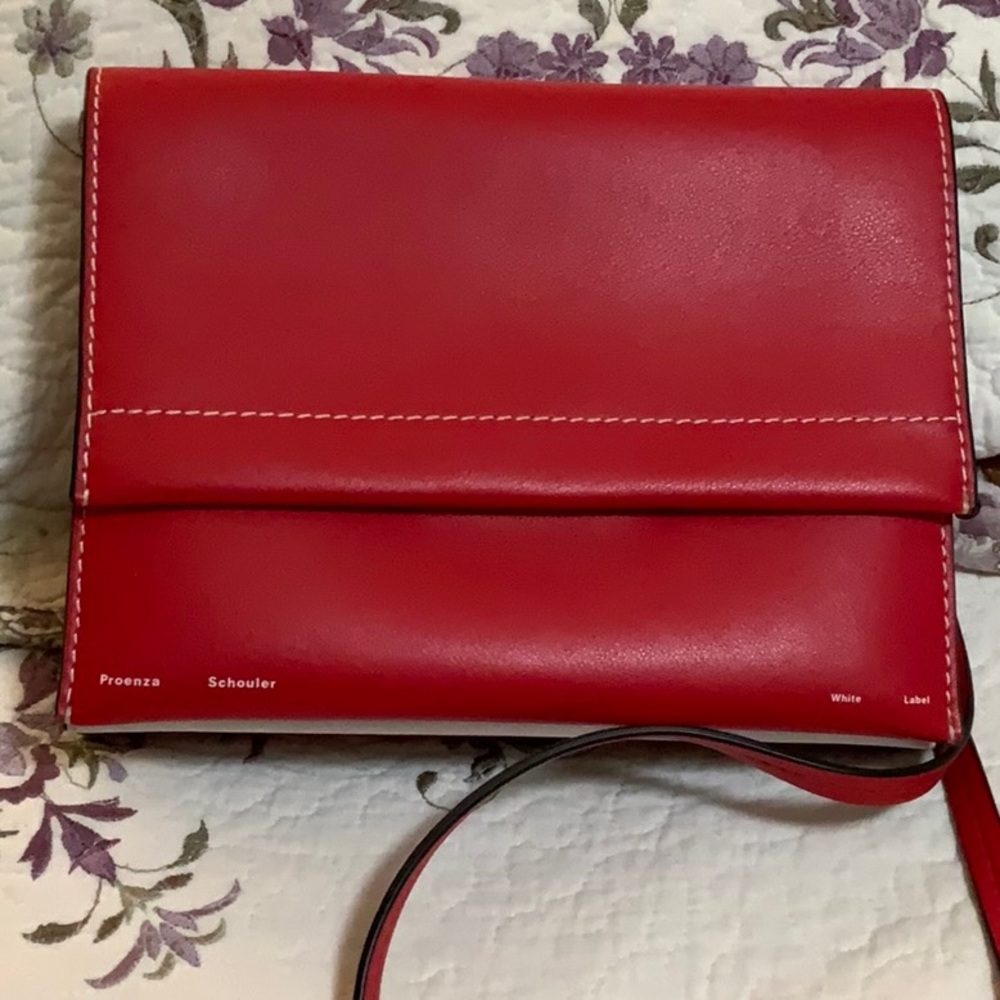 Vibrant Red Leather Crossbody Bag with Fold-Over Flap